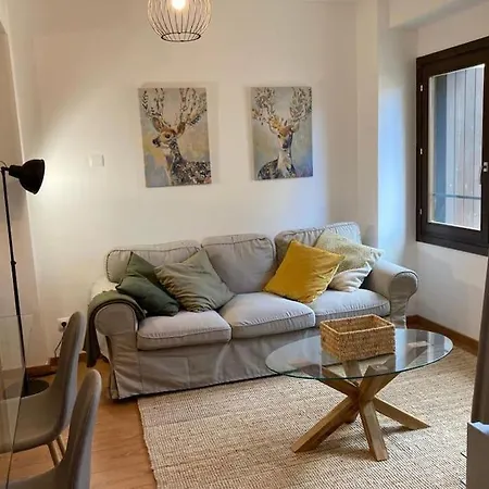 Con Encanto En * 埃乔